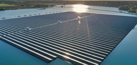 Floating solar plant on Philippsee lake near Bad Schönborn in Baden. 