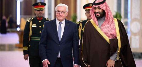 Frank-Walter Steinmeier (izqda.) y Mohammed bin Salman