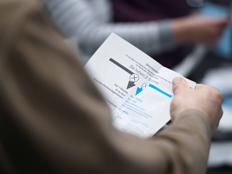 Wahlzettel für die Bundestagswahl 2025