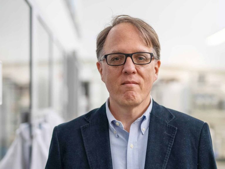 YZ-genetik öncüsü: Peter N. Robinson YZ-genetik öncüsü: Peter N. Robinson