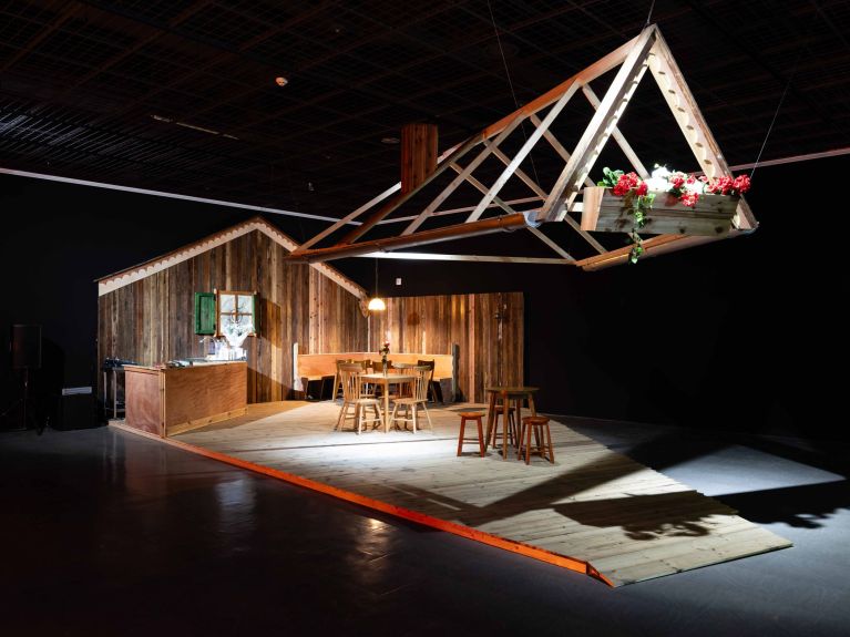 At the heart of the German pavilion is the “Stöa” hut, designed by the Longega Project (Fabian Feichter, Youlee Ku, Siyoung Kim, Nele Ka, Oliver Haussmann). At the heart of the German pavilion is the “Stöa” hut, designed by the Longega Project (Fabian Feichter, Youlee Ku, Siyoung Kim, Nele Ka, Oliver Haussmann).