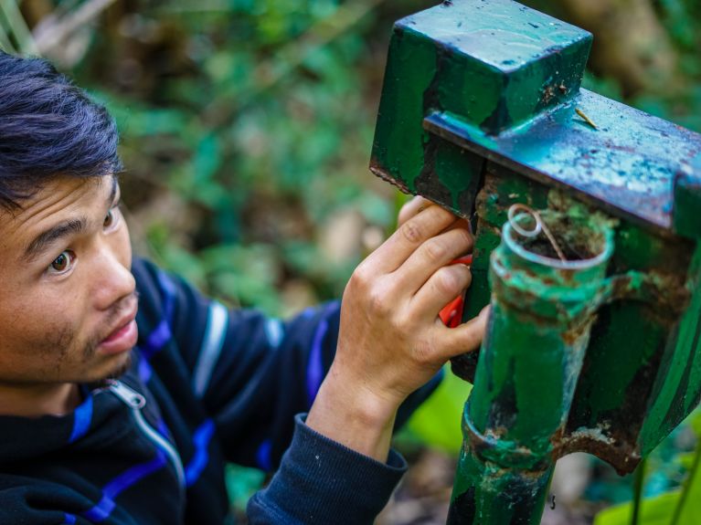 Souvit Chuekongya uses camera traps to monitor animal populations