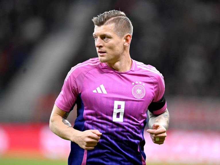 Toni Kroos milli takım formasıyla