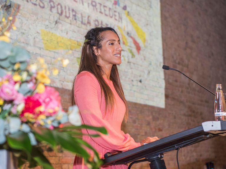 Afua Hirsch bei „Youth for Peace“ 2018 in Berlin