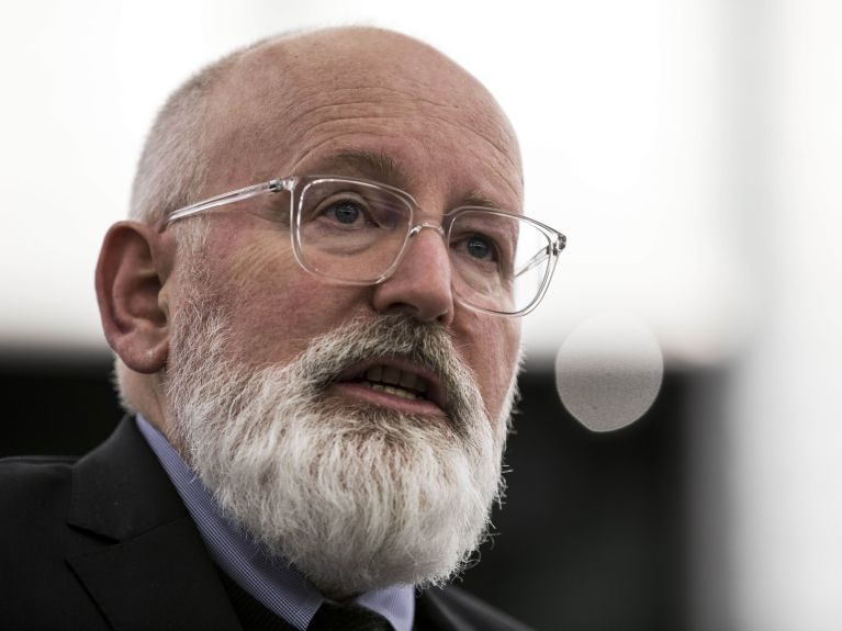 Timmermans apresenta em Estrasburgo o Acordo Verde.