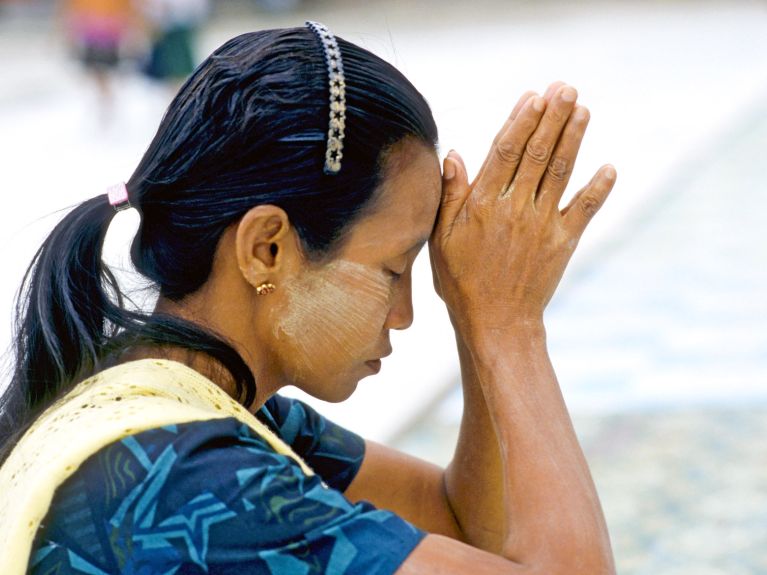 Representantes religiosos de todo o mundo vêm para Berlim.