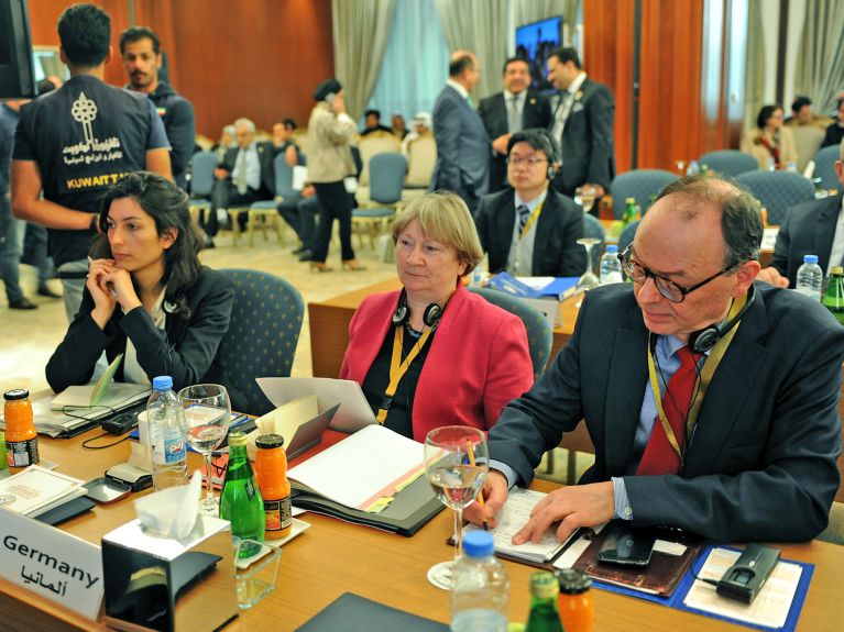 Ekkehard Brose bei der Geberkonferenz für Irak