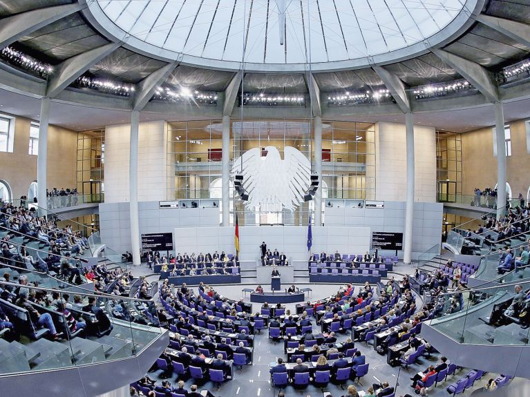 One of the tasks of the Bundestag is to pass laws One of the tasks of the Bundestag is to pass laws