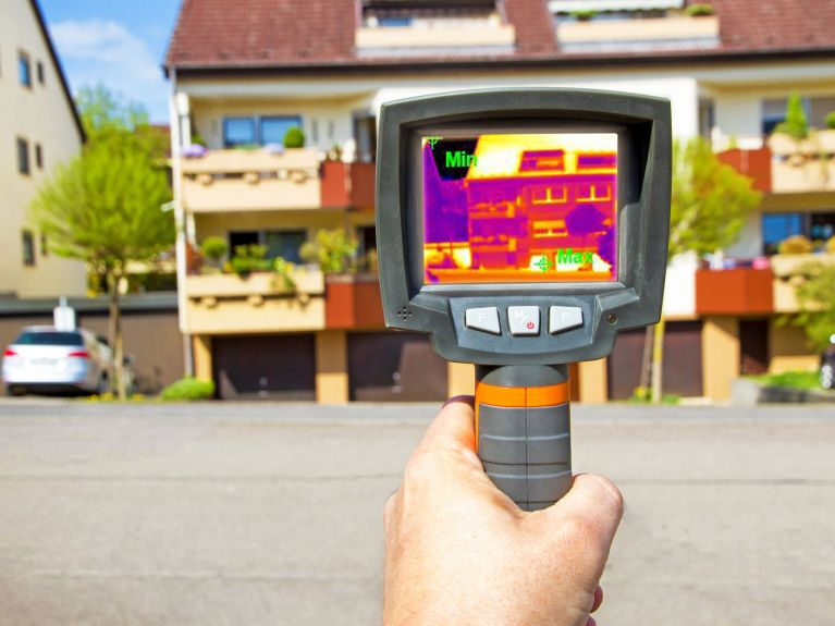 Thermal image of a house