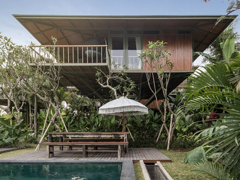 Dornier’s stilt house can be set up (almost) anywhere Dornier’s stilt house can be set up (almost) anywhere