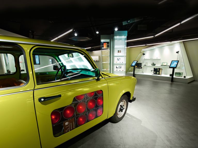 Observations-Trabant mit Spionagemuseum