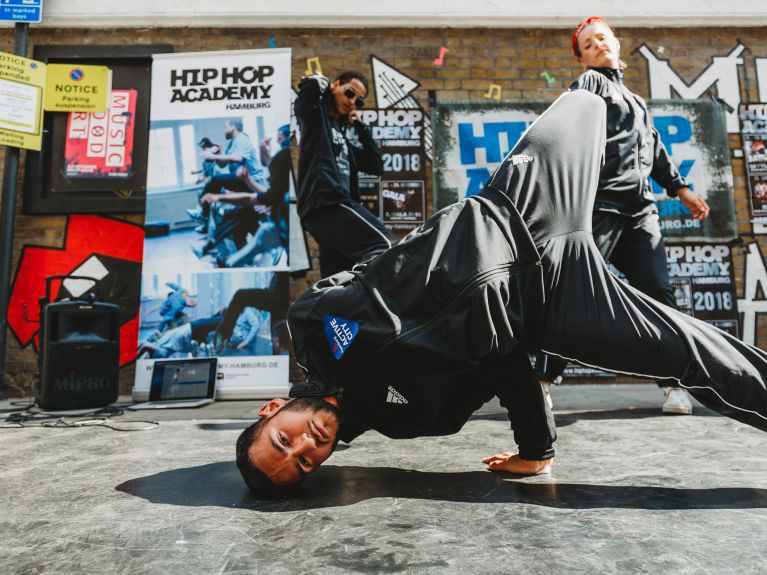 The HipHop Academy of the Hanseatic city at “Hamburg on Tour”. The HipHop Academy of the Hanseatic city at “Hamburg on Tour”.