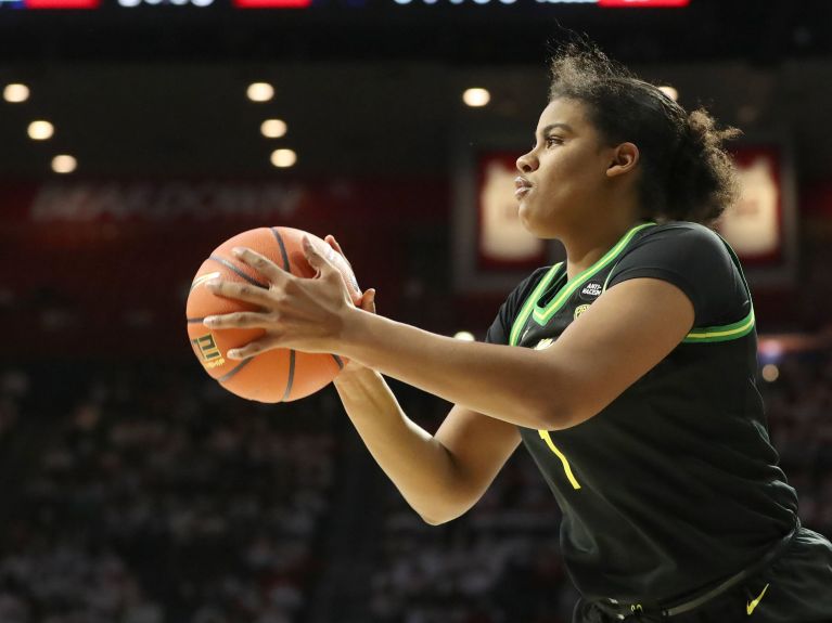 Nyara Sabally: a new basketball star in the USA