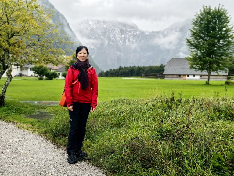 Reiseleiterin Lina Zhu versteht sich als Brückenbauerin. Reiseleiterin Lina Zhu versteht sich als Brückenbauerin.