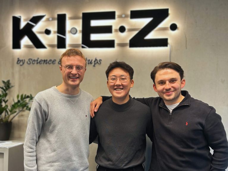 Acemate 的三位创始人      Acemate 的三位创始人