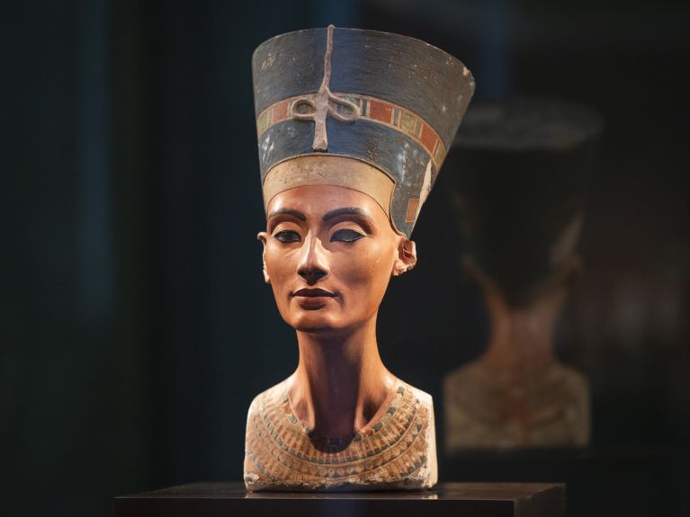 岛上的明星:新博物馆珍藏的《纳芙蒂蒂半身像》 岛上的明星:新博物馆珍藏的《纳芙蒂蒂半身像》