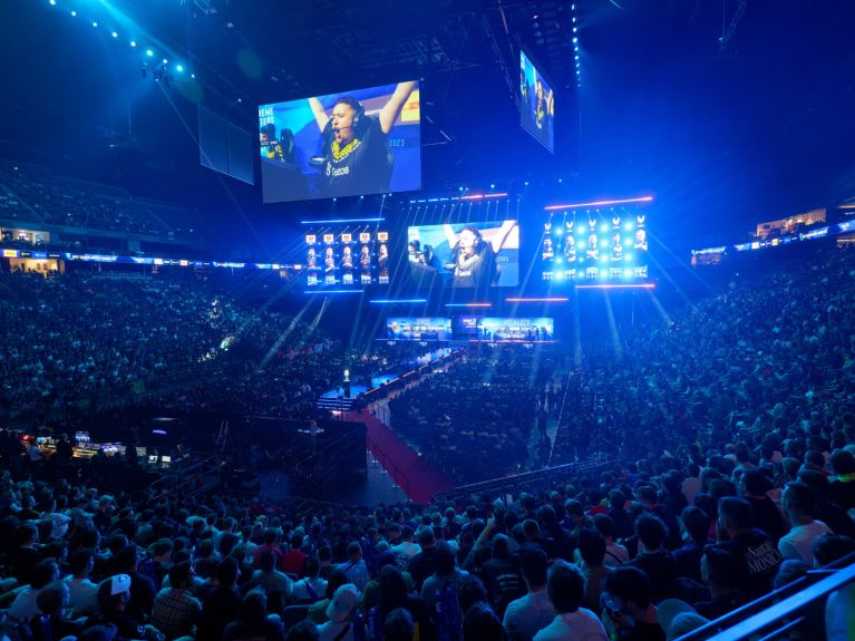 Streaming und eSports sind auch in Deutschland immer beliebter. Streaming und eSports sind auch in Deutschland immer beliebter.