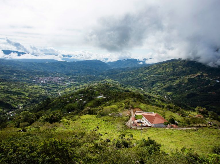 Les montagnes de Colombie regorgent de matières premières.  Les montagnes de Colombie regorgent de matières premières.