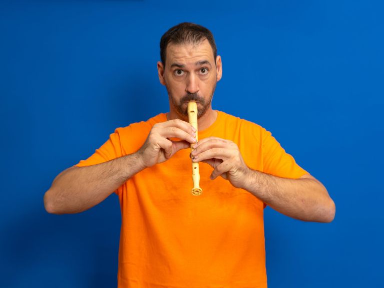 Idiomatic expression “aus dem letzten Loch pfeifen”  Idiomatic expression “aus dem letzten Loch pfeifen”