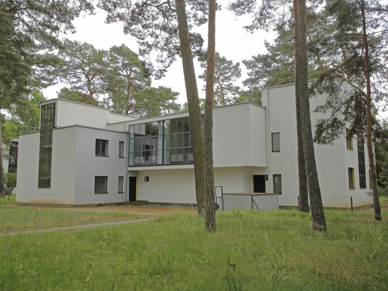 Dessau’daki Bauhaus, Walter Gropius Dessau’daki Bauhaus, Walter Gropius