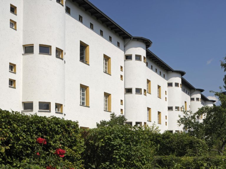 Bruno Taut’un Berlin-Neukölln’deki At Nalı Sitesi Bruno Taut’un Berlin-Neukölln’deki At Nalı Sitesi