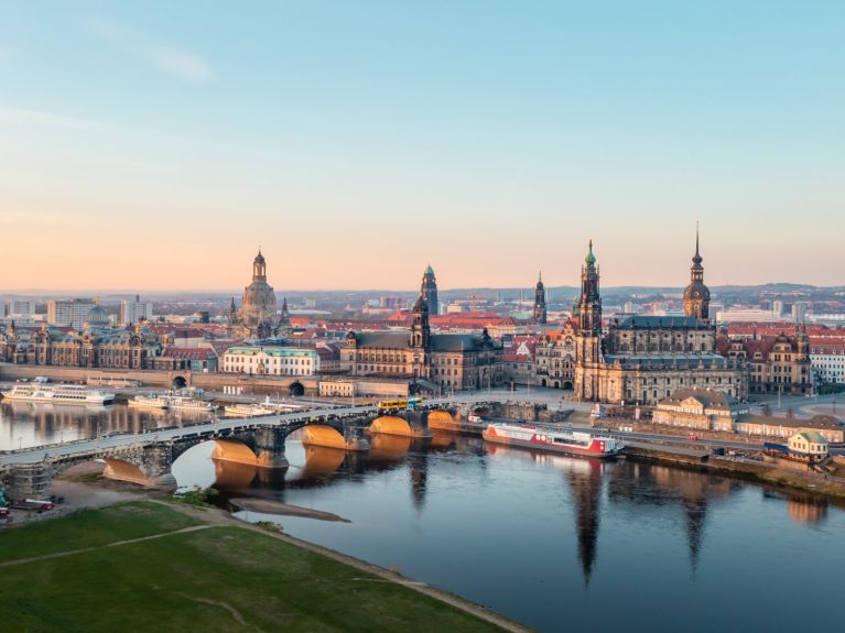 Nowoczesne technologie w historycznym otoczeniu: Drezno to centrum rozwoju mikroelektroniki Nowoczesne technologie w historycznym otoczeniu: Drezno to centrum rozwoju mikroelektroniki
