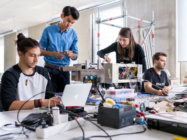 Techniczny Uniwersytet w Monachium aktywnie wspiera zakładanie startupów. Techniczny Uniwersytet w Monachium aktywnie wspiera zakładanie startupów.