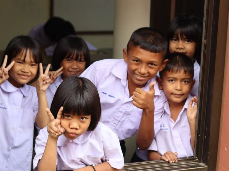 Kinder der Yaowawit-Schule in Thailand