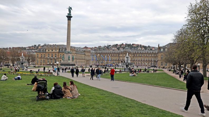 Schlossplatz in Stuttgart  Schlossplatz in Stuttgart