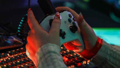 Controller Controller