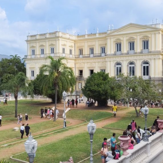 Das Museum mit der nach dem Brand renovierten Fassade Das Museum mit der nach dem Brand renovierten Fassade