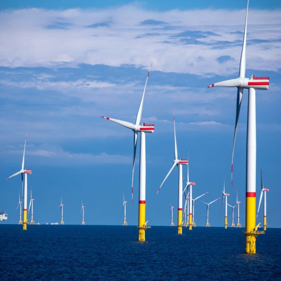 Windkraft ist eine zentrale nachhaltige Energiequelle.  Windkraft ist eine zentrale nachhaltige Energiequelle.