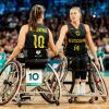 Lilly Sellak (r.) im Trikot der Nationalmannschaft  Lilly Sellak (r.) im Trikot der Nationalmannschaft