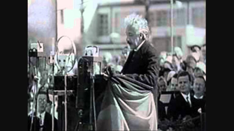 Albert Einstein, IFA  1930